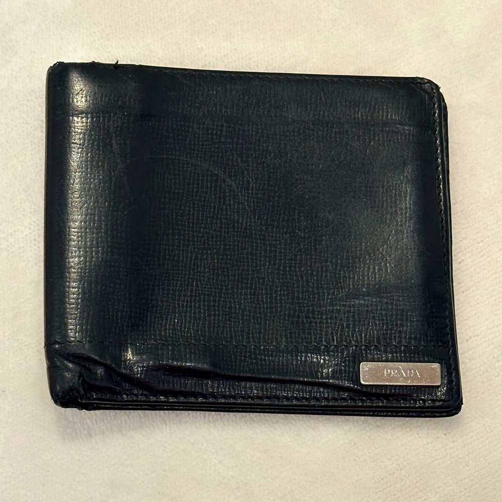 AUTHENTIC Vintage Prada Wallet With Prada Logo!